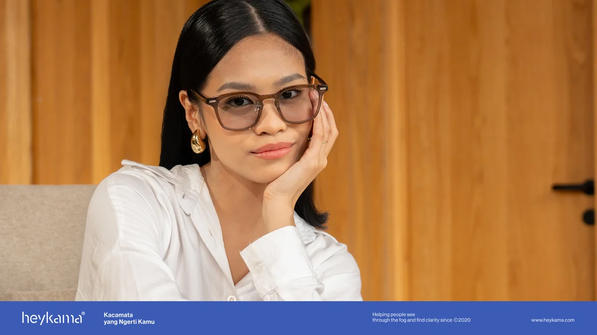 lensa photochromic